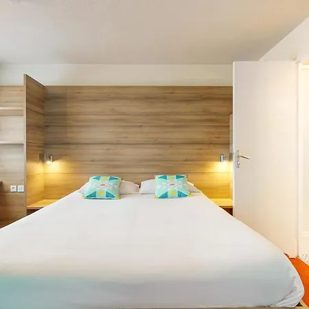 Everhotel Route64 Tarbes-ibos Hotel 2*