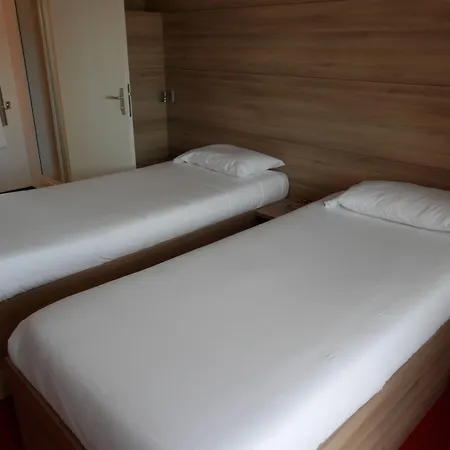 Ever Route 64 Brit Ibos 酒店 塔布