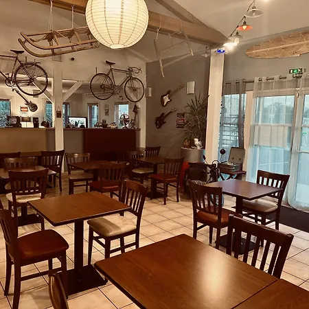 Ever Route 64 Brit Ibos 酒店 2*