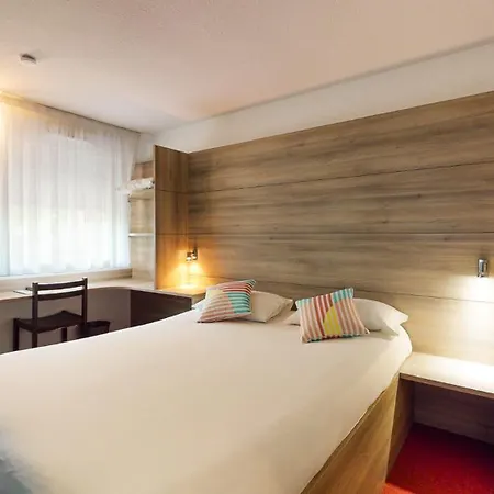 Ever Route 64 Brit Ibos 酒店