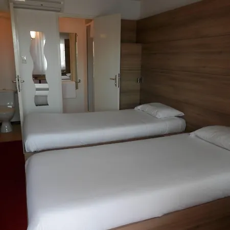 מלון Ever Route 64 Brit Ibos טרבה