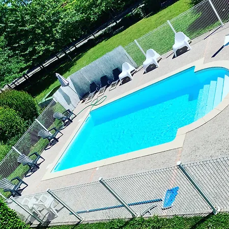 Ever Route 64 Brit Ibos מלון