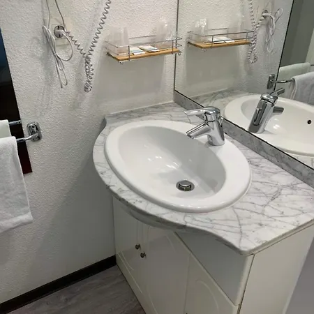 מלון Ever Route 64 Brit Ibos טרבה